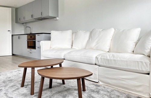 Torekov Villa | Central Holiday Home with Guest House in Torekov