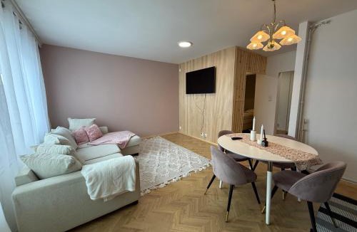 Ylamylly Apartment | Central Kauppakatu Apartment