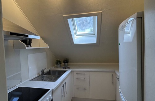 Arstad Apartment | Central loft with parking in Bergen