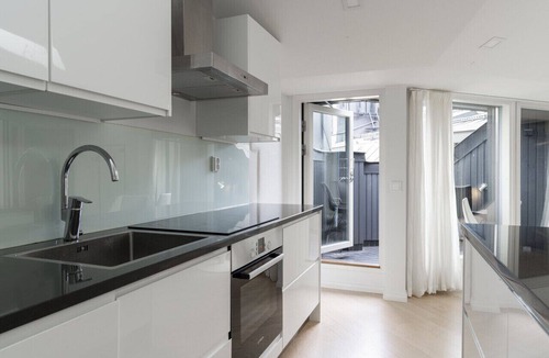 Etu-Toolo Apartment | Central penthouse w/sauna & jacuzzi for 11 people