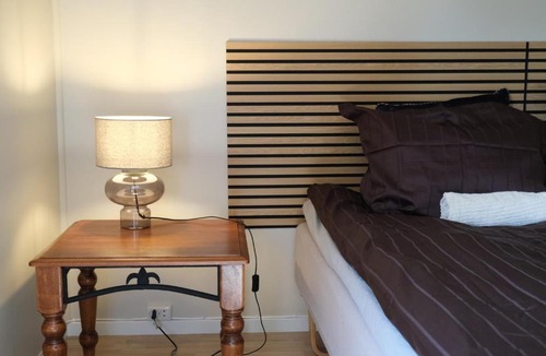 Raufoss Apartment | Centrally located, 3 bedrooms, garden, parking and fast WiFi