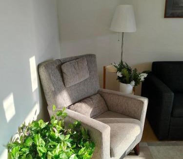 Tapiola Apartment | Centrally-located apartment next to shopping center & Metro
