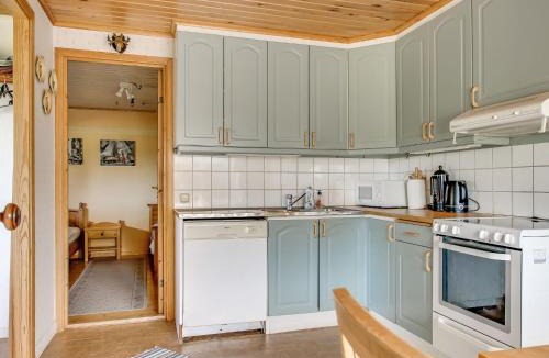 Bullaren Ski Chalet | Chalet Enerhögen Lingonet by Interhome