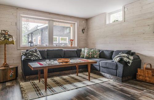 Vemhan Ski Chalet | Chalet Kvisthån Tallen by Interhome