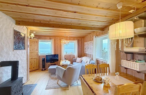 Balestrand Ski Chalet | Chalet Målsnes by Interhome