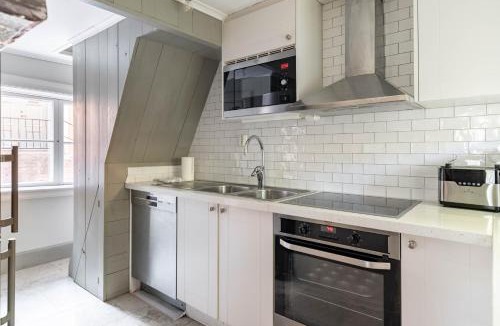 Innerstaden Apartment | Characteristic house with a cozy private garden