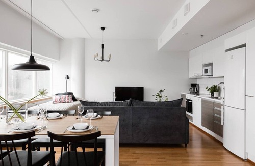 Helsinki Apartment | Charmer of the Pearltower (9)