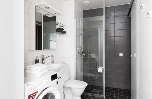 Helsinki Apartment | Charmer of the Pearltower (9)