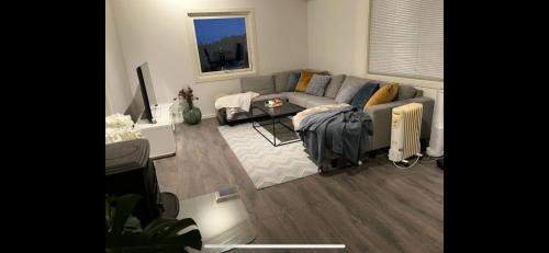 Rlingen Apartment | Charming 2-Bedroom Apartment in Fjerdingby, Norway