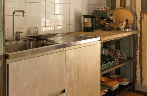 Lonsboda Apartment | Charming apartment in artist’s home from 1899