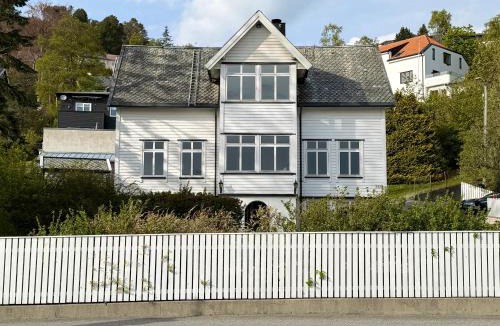 Alesund Apartment | Charming apartment with free parking close to Ålesund center