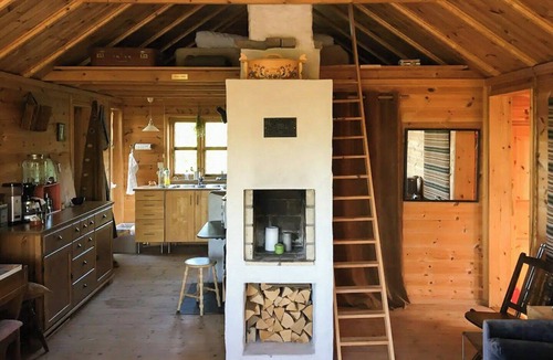 Onglavika House | Charming artist's cabin with sea view near Bergen