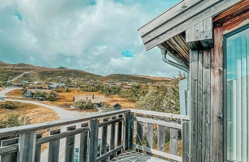 Rollag House | Charming cabin overlooking Vegglifjell
