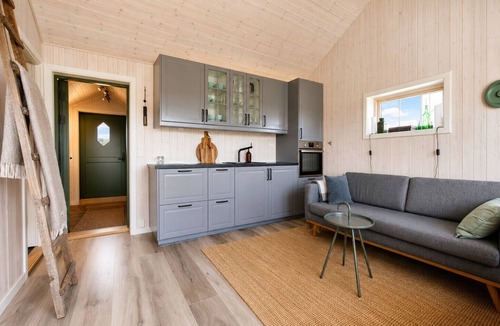 Kamben Cottage | Charming cabin with a view