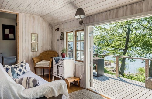 Varmdo House | Charming cabin with sea view in nice surroundings