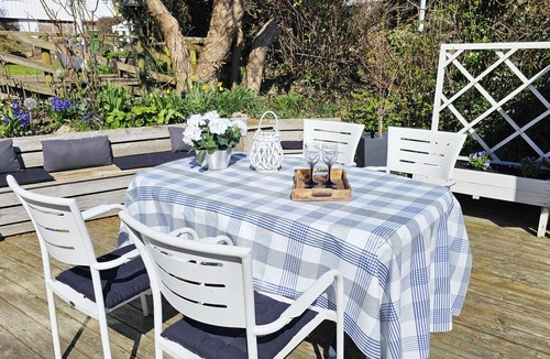 Ellos House | Charming cottage by the sea in Ellös | SE09184