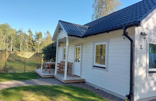 Gnesta House | Charming cottage on Kvegero