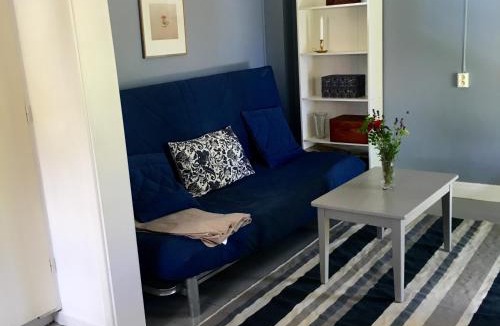 Katthammarsvik Ski Chalet | Charming Countryside Cottage at Katthamra Gård