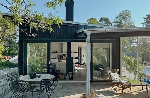 Ljugarn House | Charming farmhouse with pool near Ljugarn's sea
