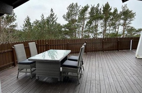 Selbjorn Villa | Charming House in Austevoll with Sea View
