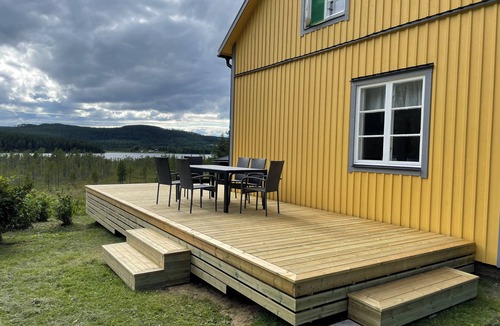 Ratan Cottage | Charming house on large plot with lake view - close to nature and skiing