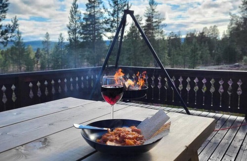 Trysil House | Charming log cabin with modern luxury