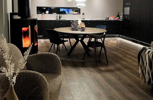 Grimstad House | Charming & modern cabin, close to Grimstad