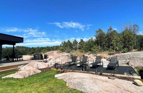 Grimstad House | Charming & modern cabin, close to Grimstad