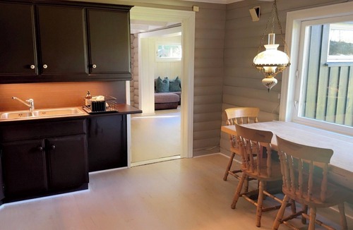 Kviteseid Cottage | Charming place in the forest near Lake Nisser