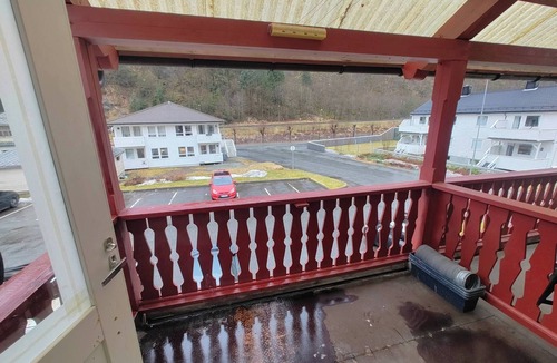 Vaksdal Municipality Apartment | Charming Renovated Flat in Scenic Dale, Vaksdal