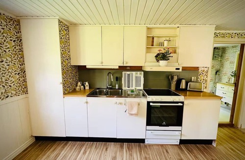 Vretstorp Ski Chalet | Charming, renovated holiday home in a secluded location a few minutes from the lake