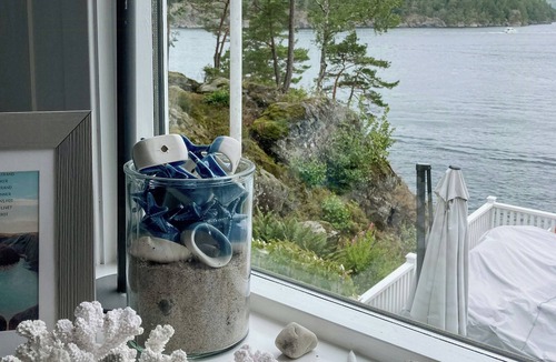 Jomfruland House | Charming sea cabin on Fluer by Kragerø
