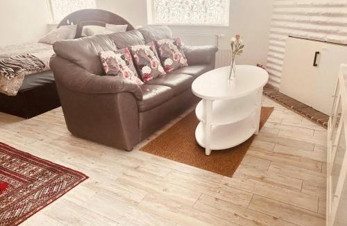 Sollentuna Apartment | Charming Studio Flat In Sollentuna, Stockholm
