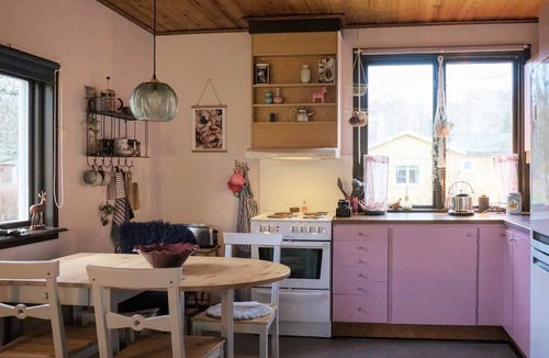 Tibro House | Charming Summer Cottage with Sauna-By Traum