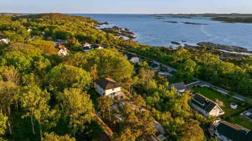 Tjome House | Charming Summer House With Sea View On Tjøme