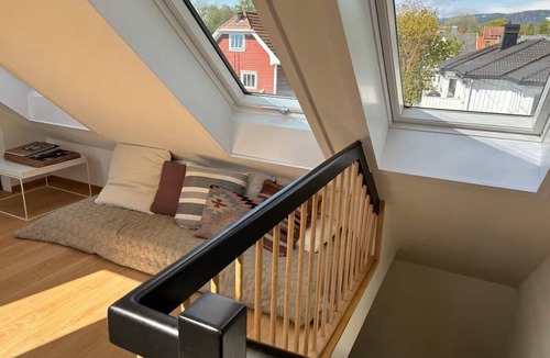 Sogn House | Charming villa close to the center of Oslo with large garden, terrace & balcony