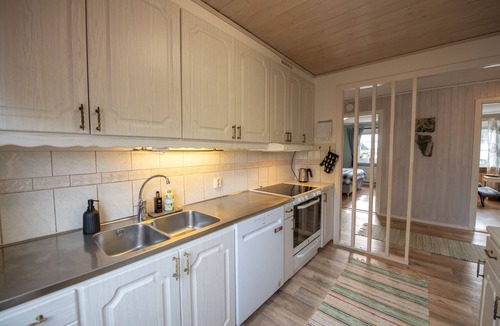 Loftahammar Villa | Charming villa in summer village Loftahammar, near the forest and the sea!