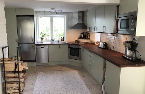 Saltsjo Boo Villa | Charming villa close to nature, lake and ocean and 25 mins to Stockholm center