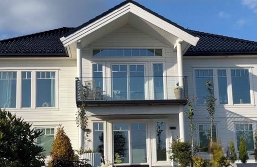 Laksevag Villa | Charming villa with AC and jacuzzi in beautiful Vestland - Bergen - free parking