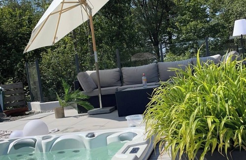 Laksevag Villa | Charming villa with AC and jacuzzi in beautiful Vestland - Bergen - free parking