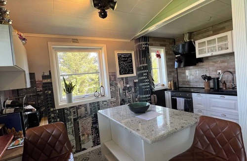 Gjengstoa House | Cheerful Cabin With Sauna and Great Views
