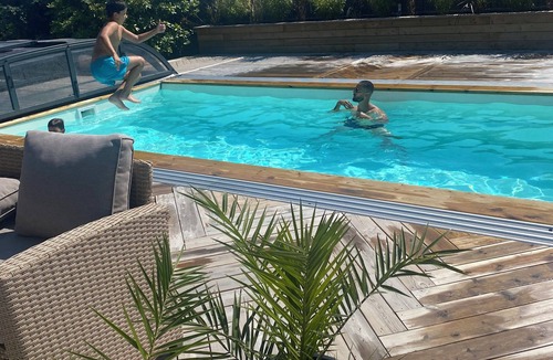 Halmstad Villa | City and beach poolvilla with AC and WiFi close to lovely Tylösand