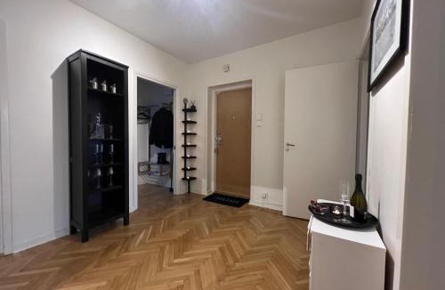 Gamla Staden Apartment | City apartment with balcony