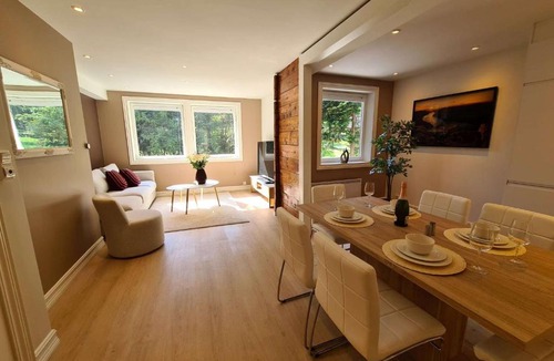 Stavanger Apartment | City Center Charm in Exclusive Eiganes - Modern & Spacious