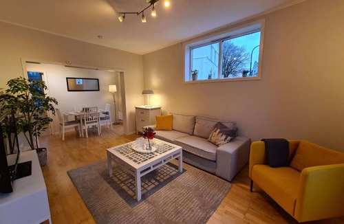 Stavanger Apartment | City Center Hills - Lovely 2-Bedroom w Balcony, Amazing Location