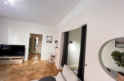 SoFo Apartment | City Center Sanctuary