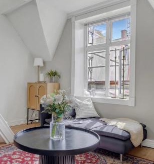 Sentrum Apartment | Classic Bergen apartment peaceful space in the city center