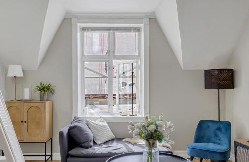 Sentrum Apartment | Classic Bergen apartment peaceful space in the city center