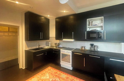 St. Hanshaugen Apartment | Classic flat with balcony in St. Hanshaugen
