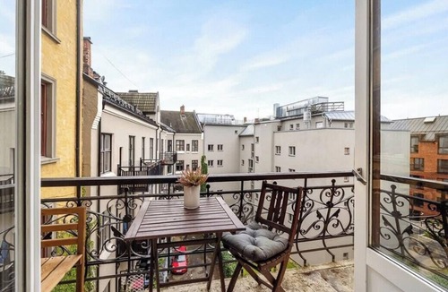 St. Hanshaugen Apartment | Classic flat with balcony in St. Hanshaugen